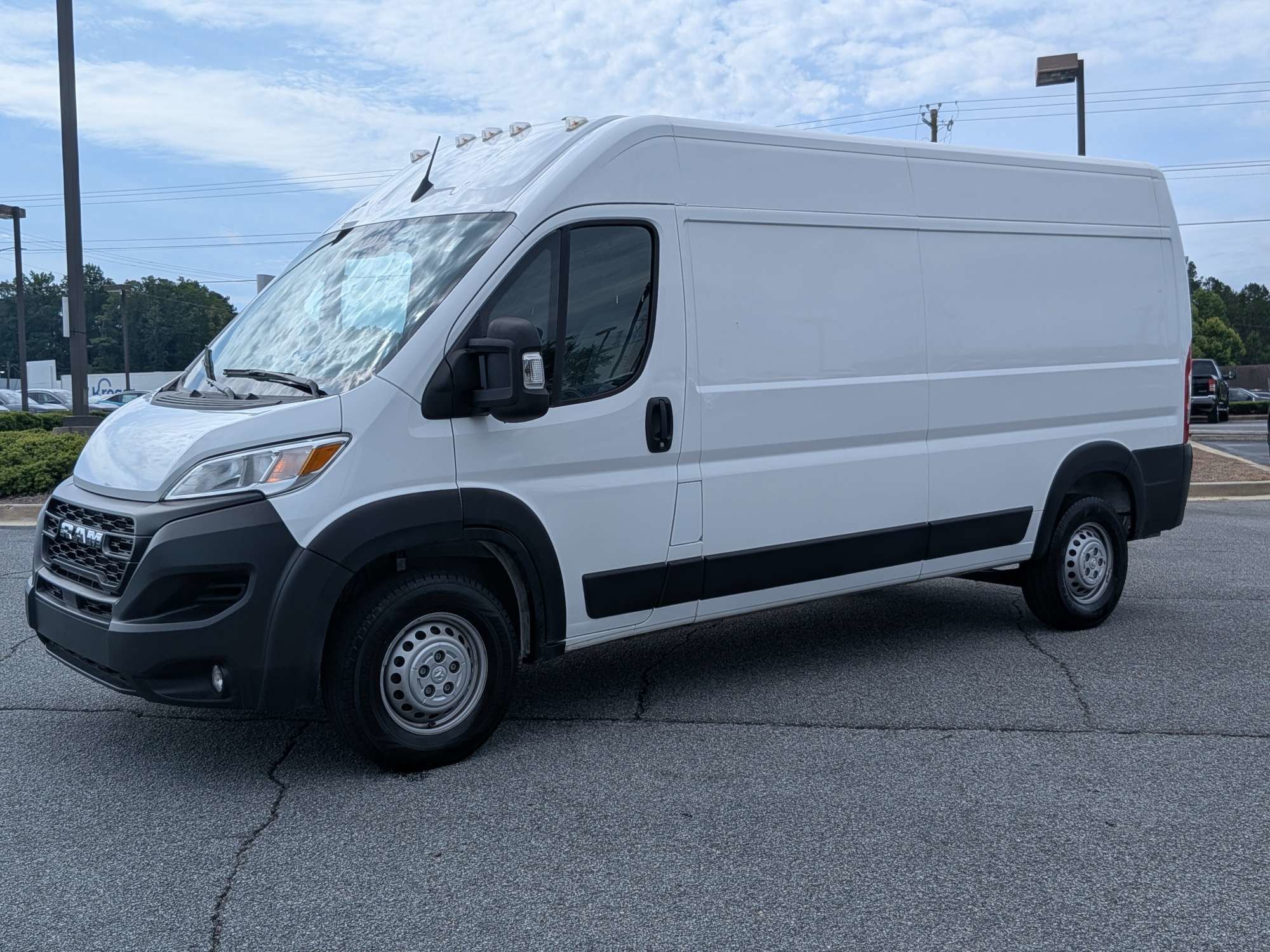 Used 2025 White Ram High Roof image 7