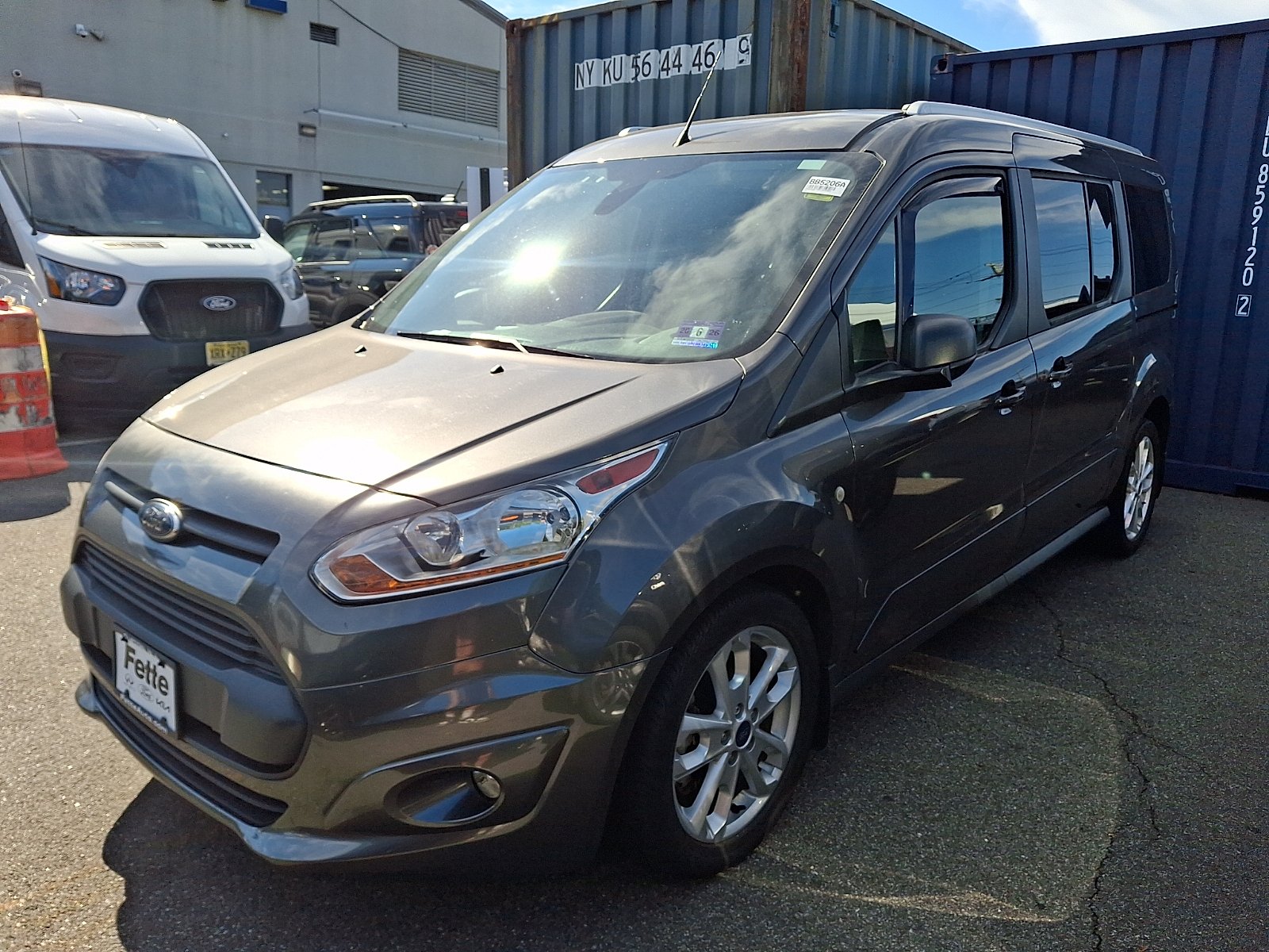 Used 2017 Magnetic Metallic - J7 Ford XLT image 2