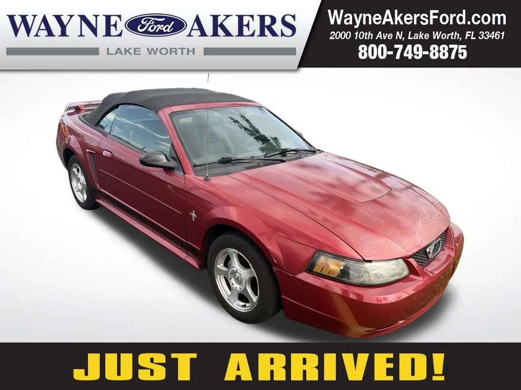 Used 2003 Red Ford V6 image 1
