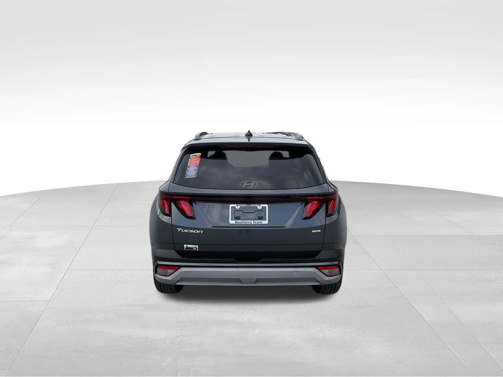Used 2025 Gray Hyundai SEL image 5