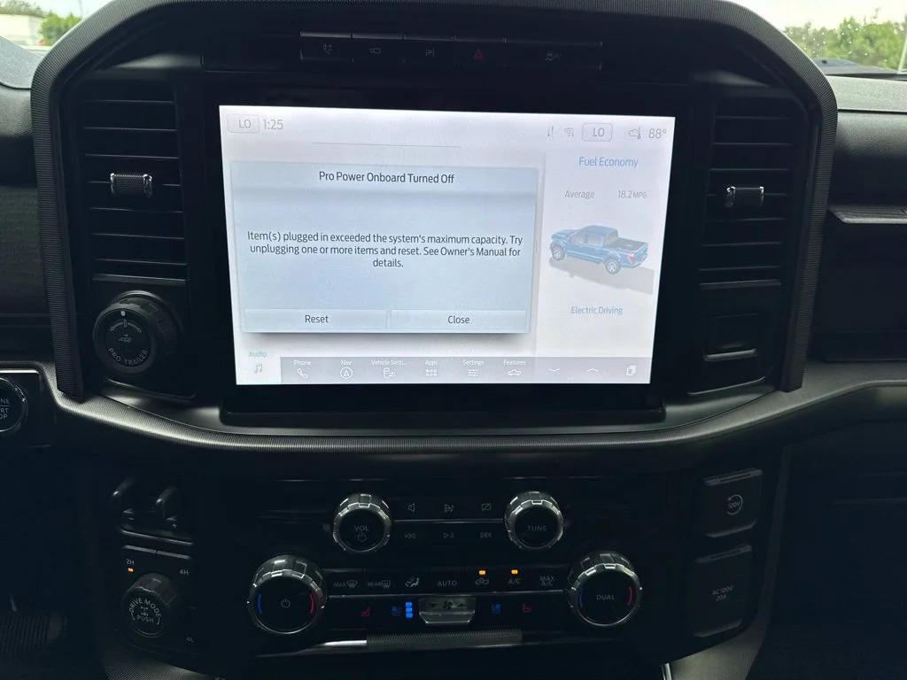 Used 2023 White Metallic Ford Platinum image 12