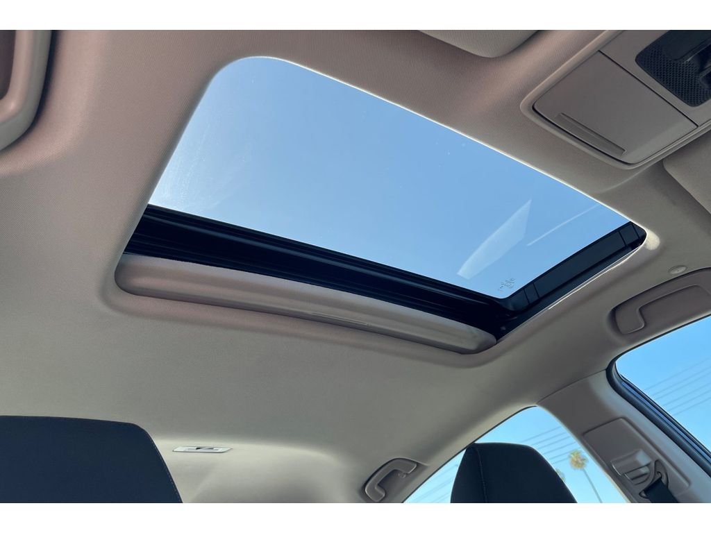 Used 2024 Canyon River Blue Metallic Honda EX image 19