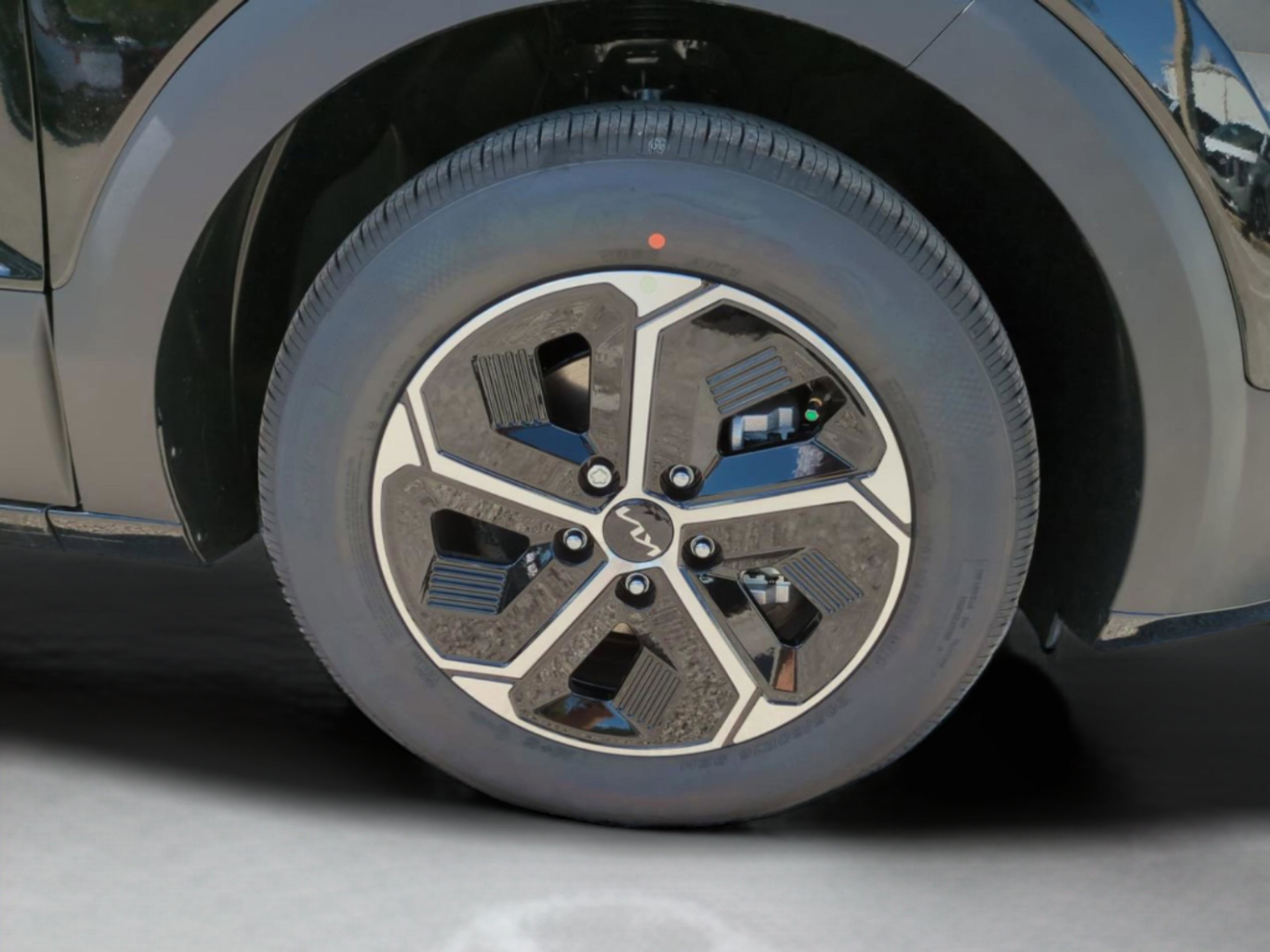 New 2026 Aurora Black Pearl Kia EX image 12