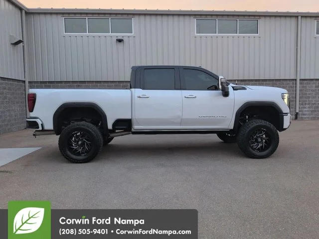Used 2024 White GMC Denali Ultimate image 2