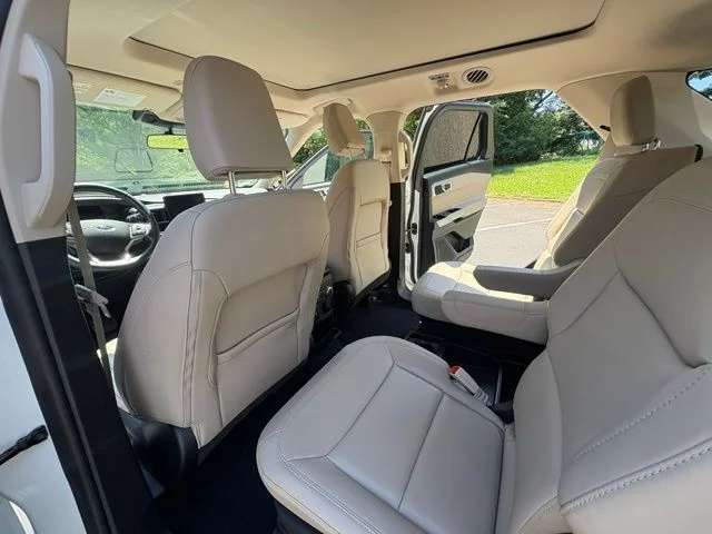 Used 2021 White Metallic Ford XLT image 17