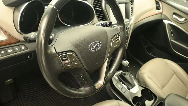 Used 2018 Sparkling Silver Hyundai 2.4 Base image 15