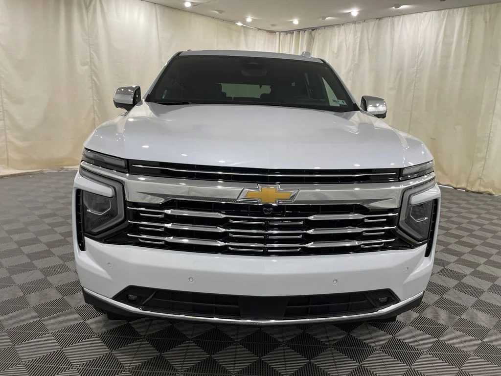 New 2026 Polar White Tricoat Chevrolet Premier image 2