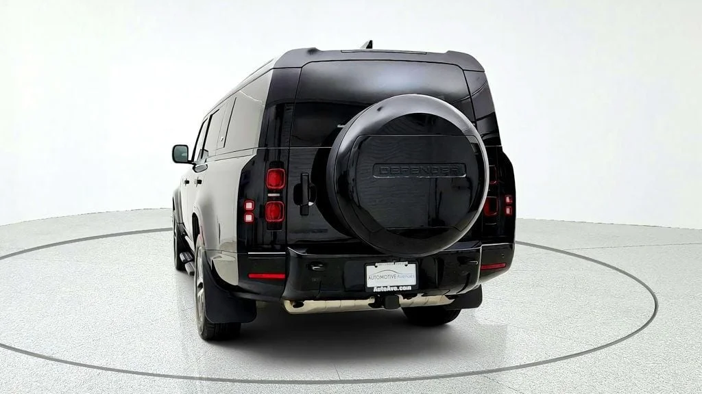 Used 2024 Santorini Black Metallic Land Rover 130 P400 X-Dynamic SE image 6