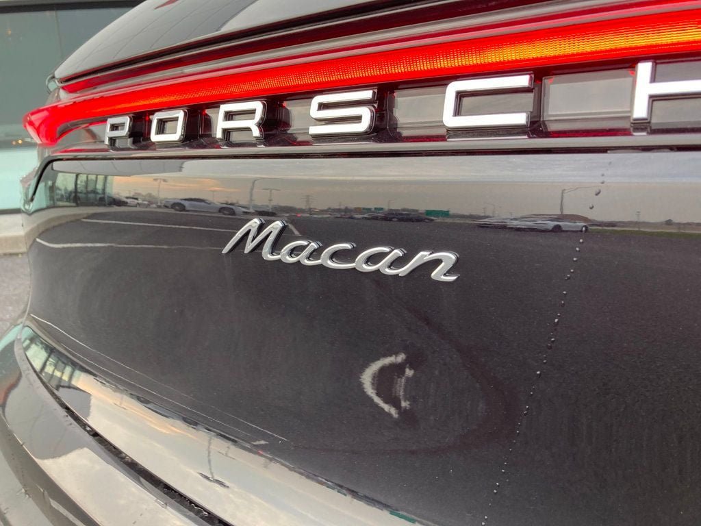 2026 Porsche Macan T - Photo 29