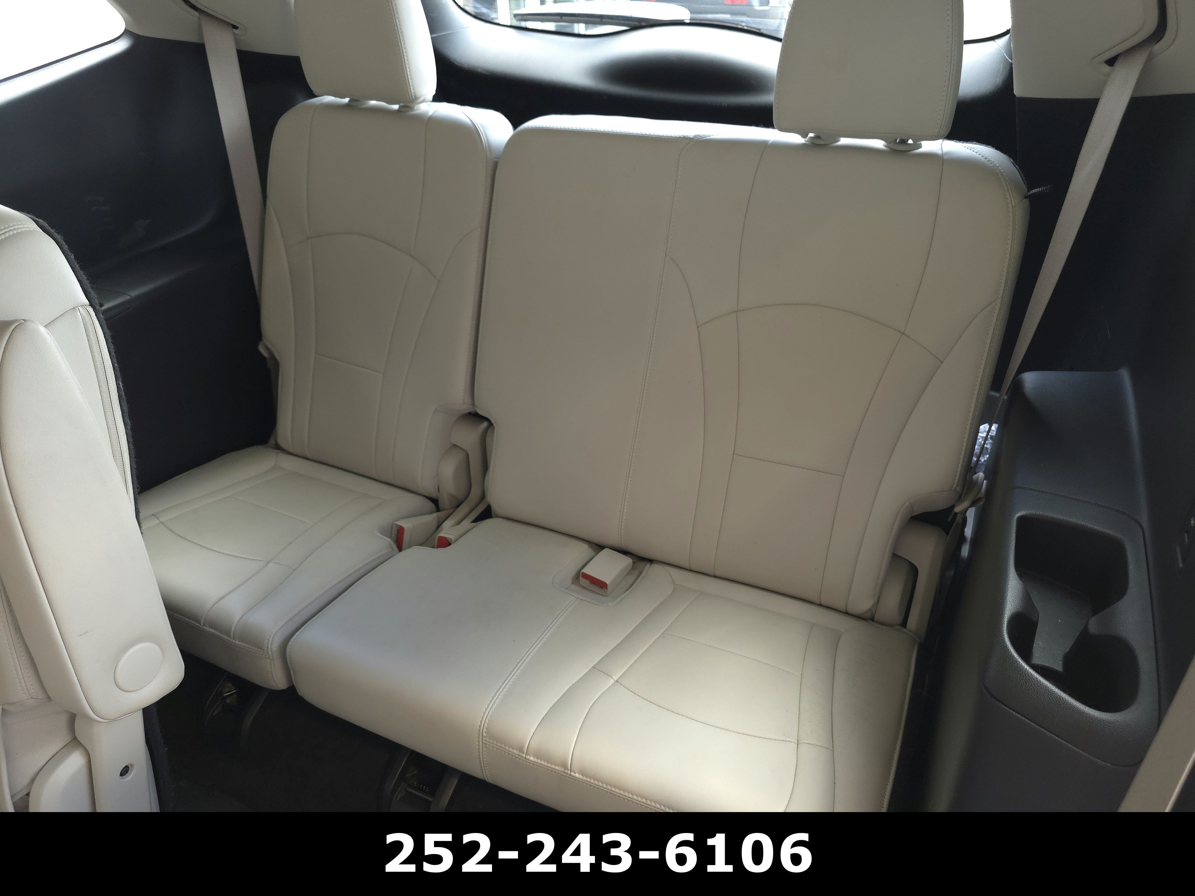 Used 2023 Summit White Buick Essence image 32