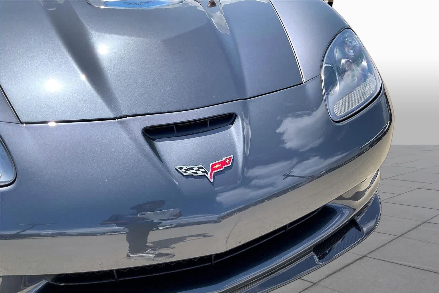 Used 2009 Cyber Gray Metallic Chevrolet ZR1 w/3ZR image 25