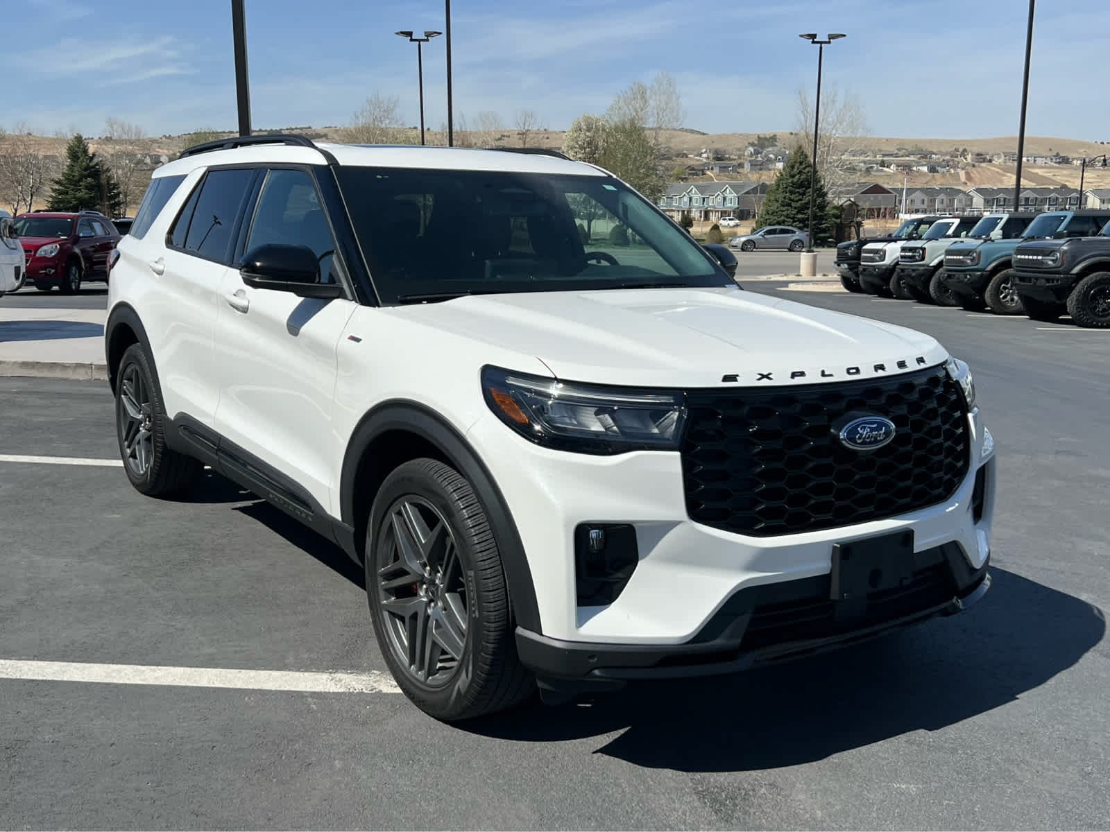 2025 Ford Explorer ST-LINE - Photo 4