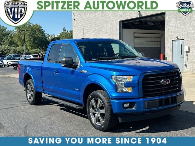 Used 2016 Blue Ford XLT image 1