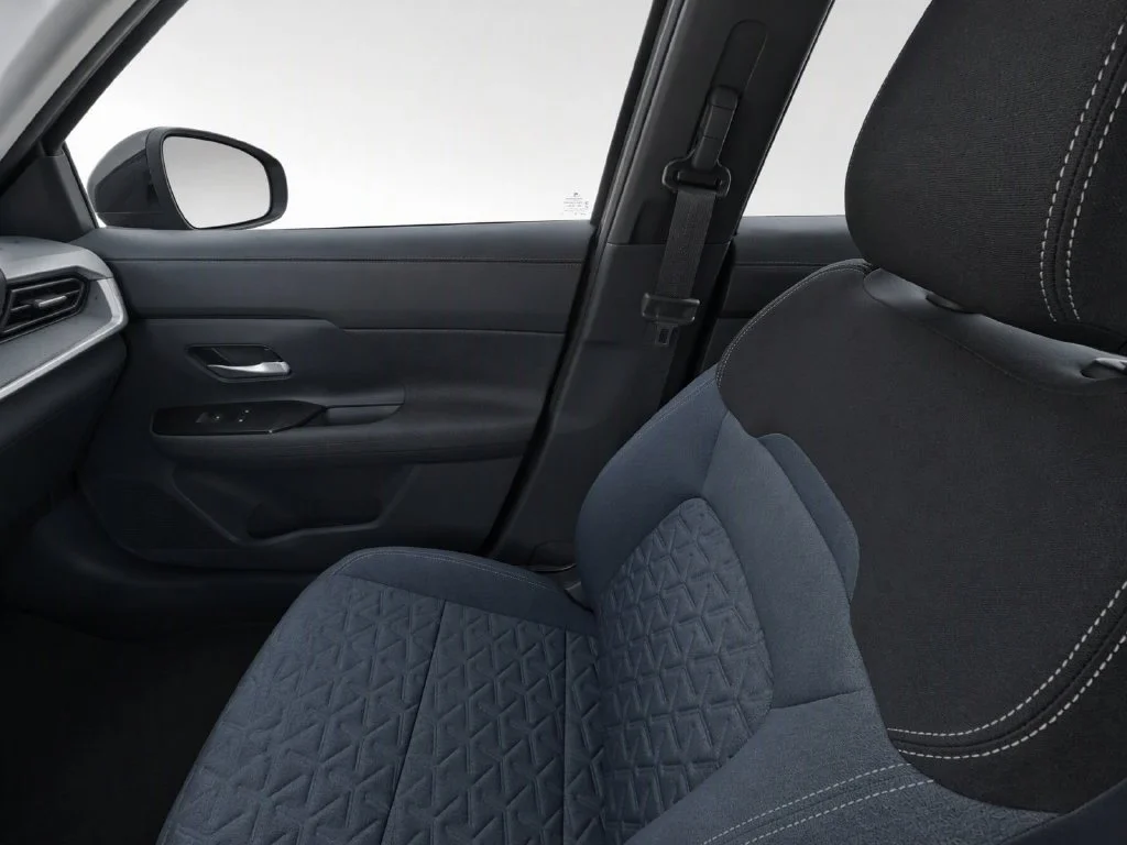 Used 2025 Gray Nissan SV image 22