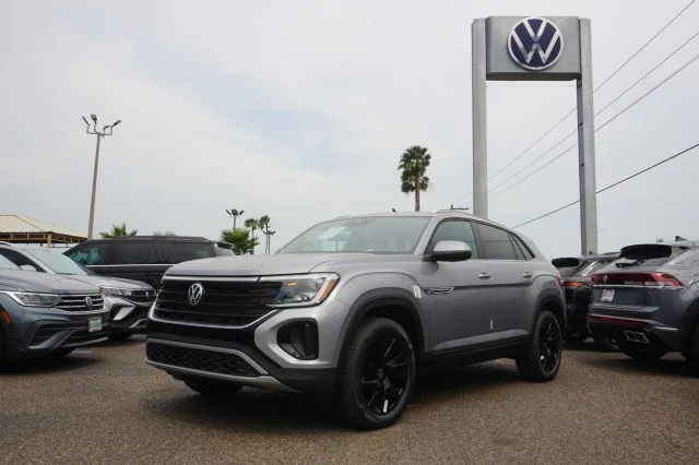 2026 Volkswagen Atlas Cross Sport SE w/Tech