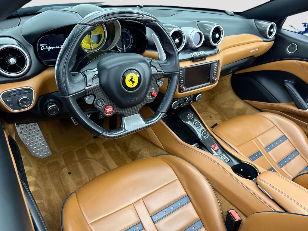 Used 2015  Ferrari T image 17