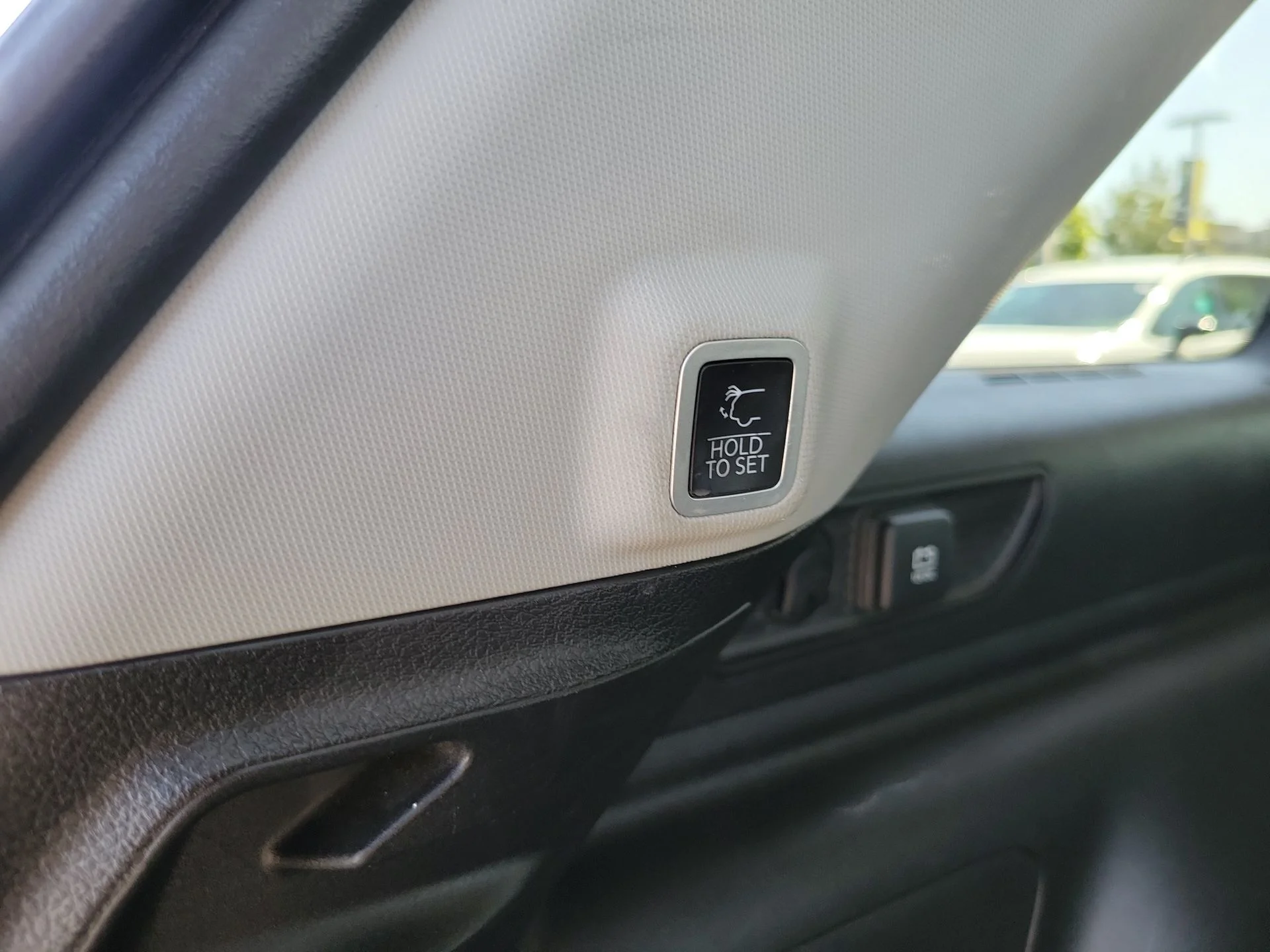 Used 2024 White Jeep 4xe image 18
