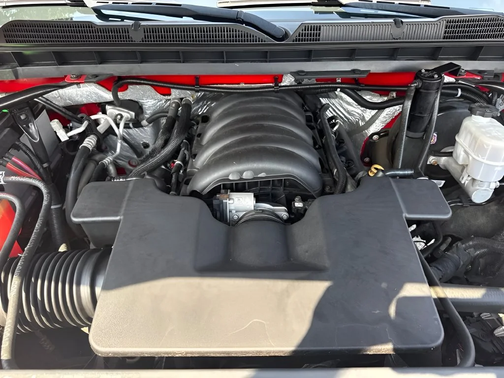 Used 2018 RED HOT Chevrolet LTZ image 28