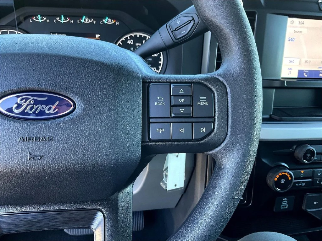 New 2027 Carbonized Gray Metallic Ford F-250® XLT image 22