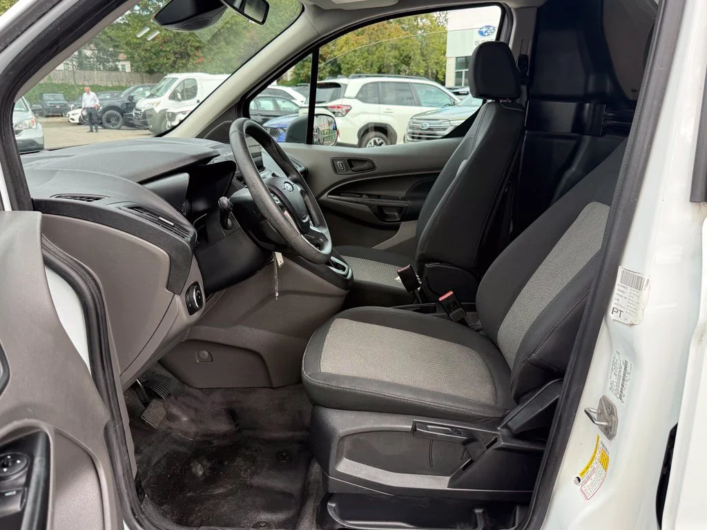 Used 2022 Frozen White Ford XL image 20