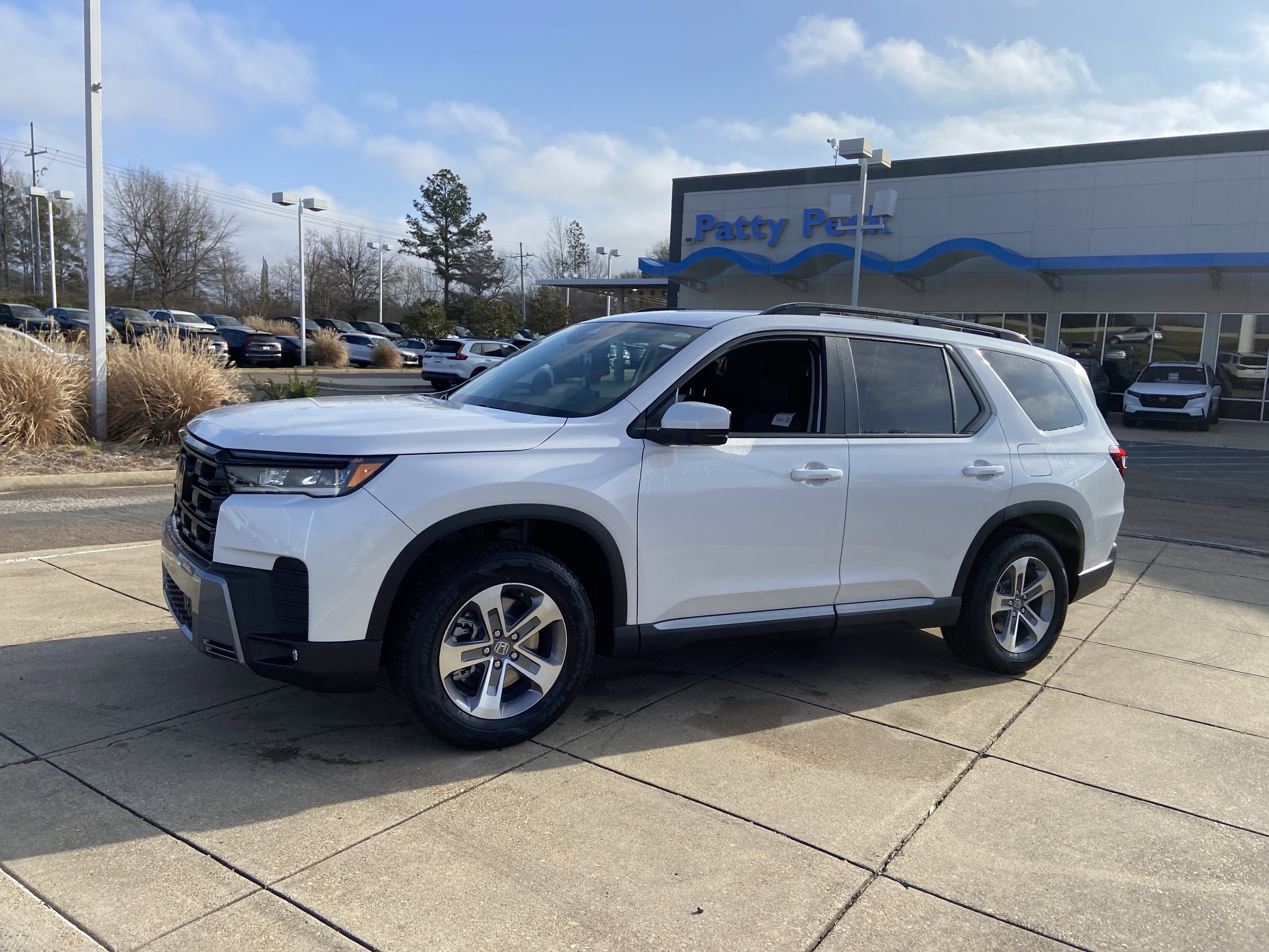 New 2026 Platinum White Pearl Honda EX-L image 5