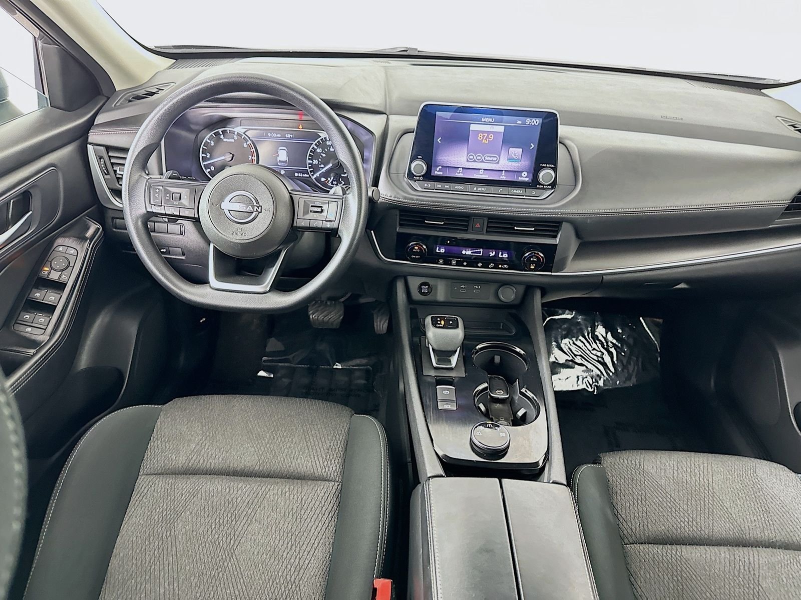 Used 2024 Gun Metallic Nissan SV image 21
