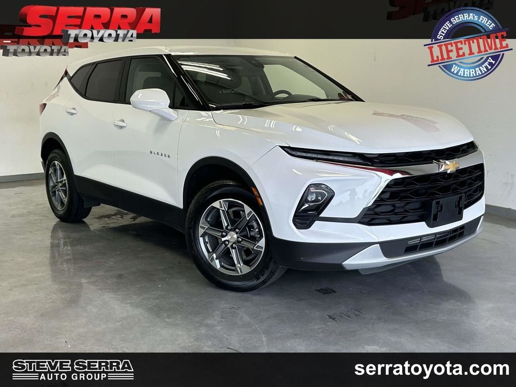 2025 Chevrolet Blazer 2.0T 2LT FWD's photo