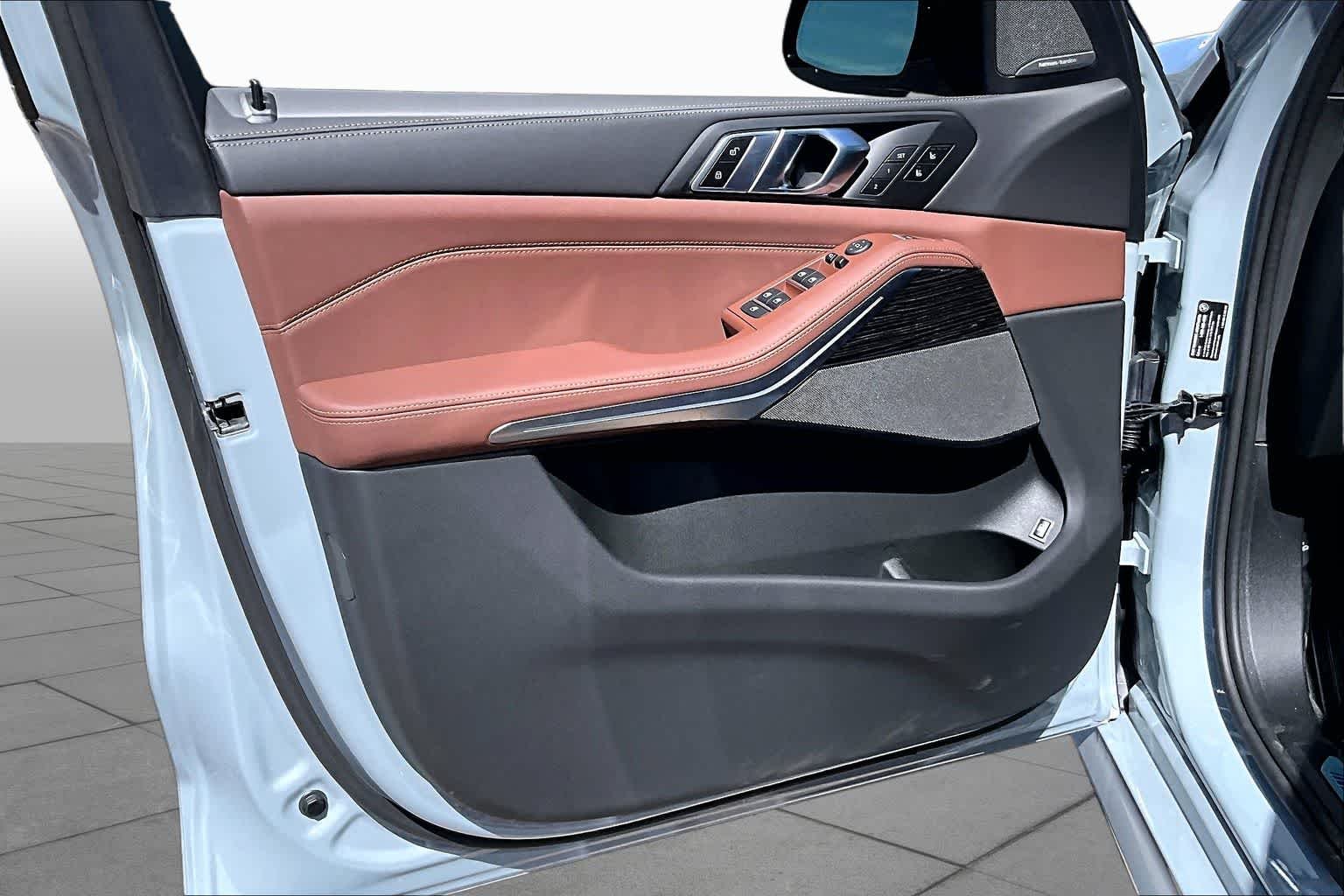 New 2026 Brooklyn Grey Metallic BMW xDrive50e image 10