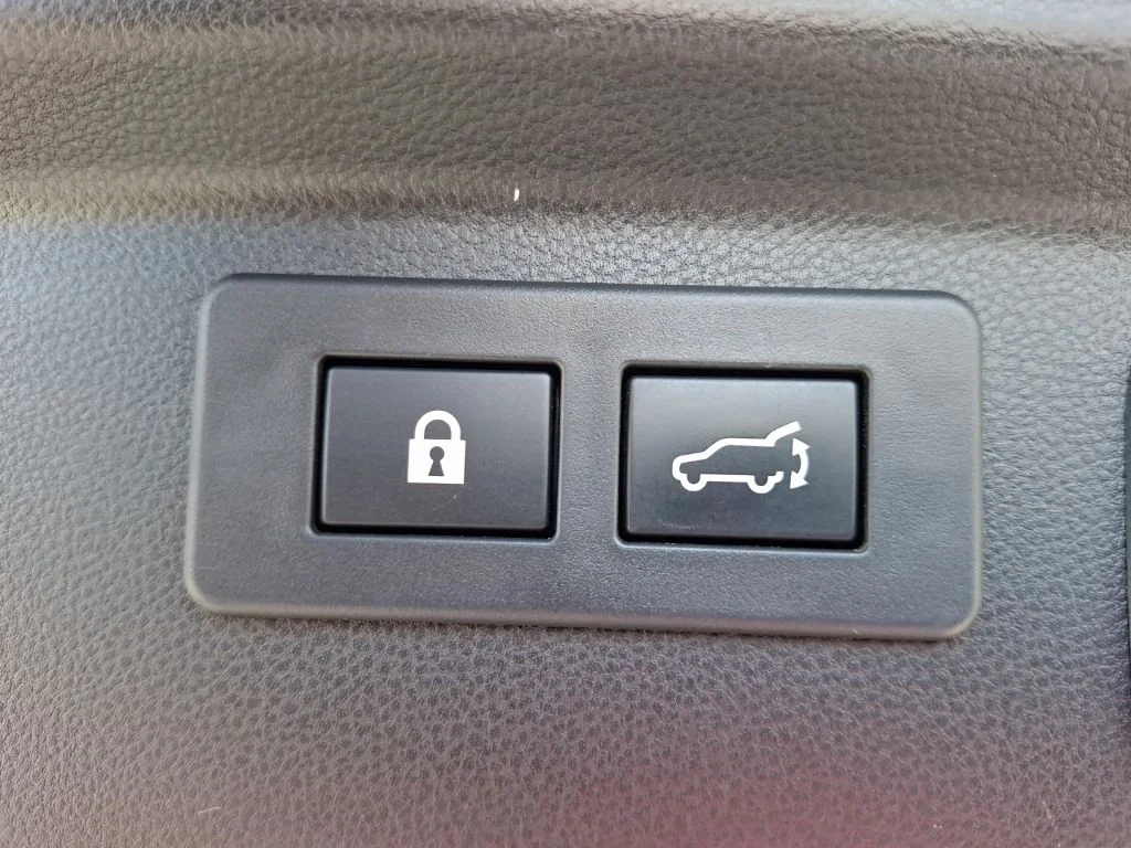 Used 2023 Black Subaru Sport image 29
