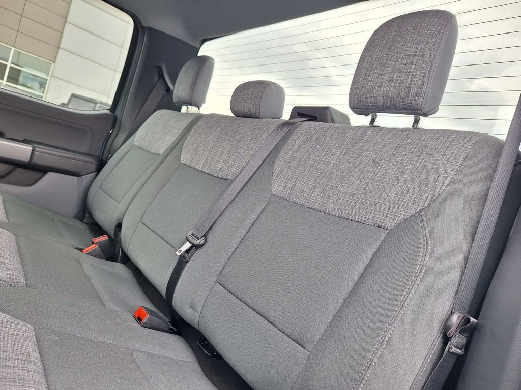 Used 2023 Blue Ford XLT image 24