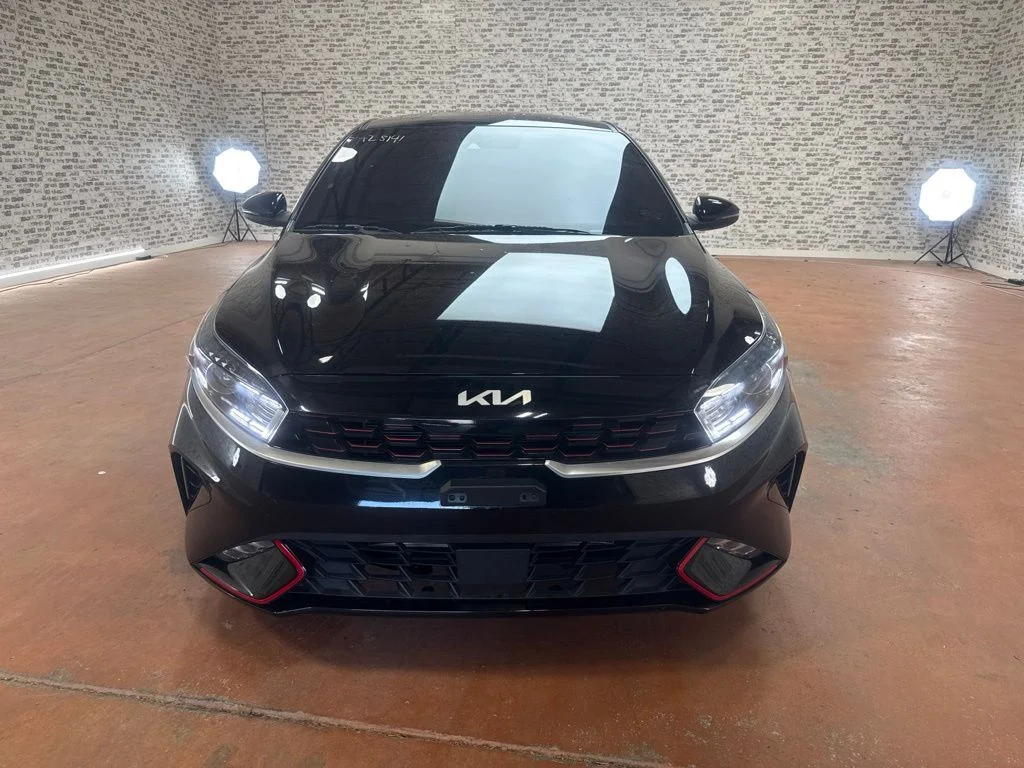 Used 2022 Black Kia GT-Line image 2
