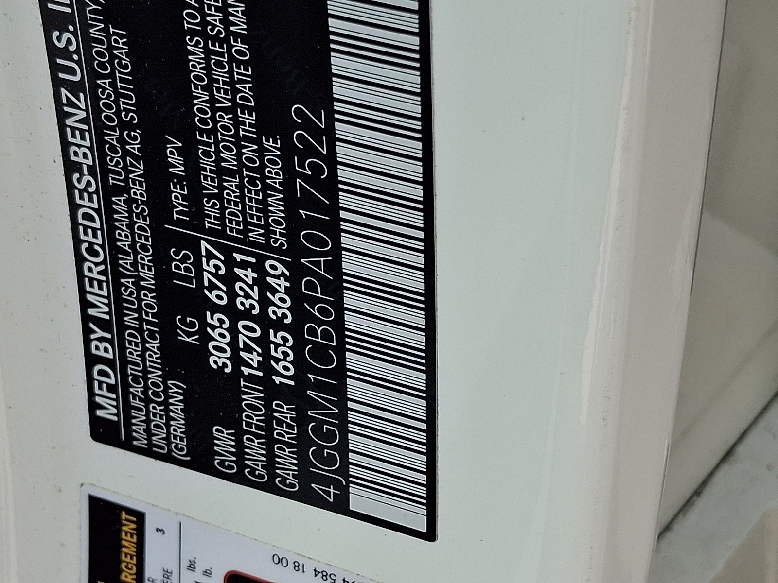 Certified Used 2023 Polar White Mercedes-Benz 4MATIC® image 28