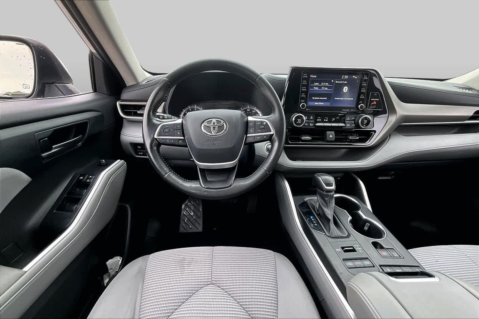 Used 2022 Celestial Silver Metallic Toyota LE image 6
