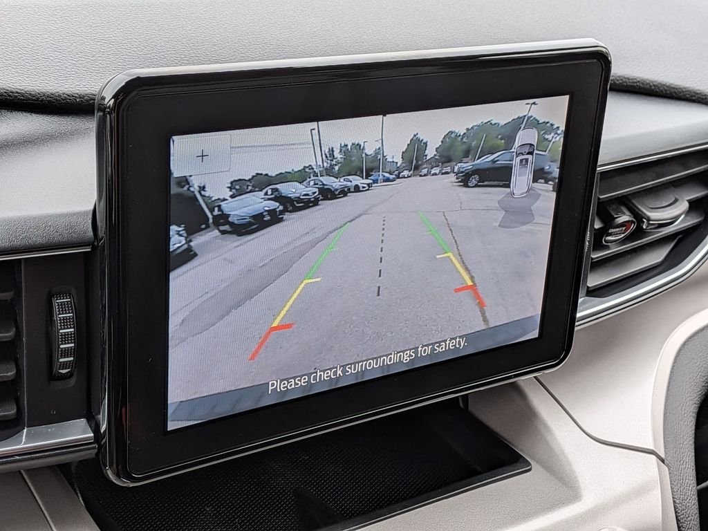 Used 2023 Green Ford XLT image 6