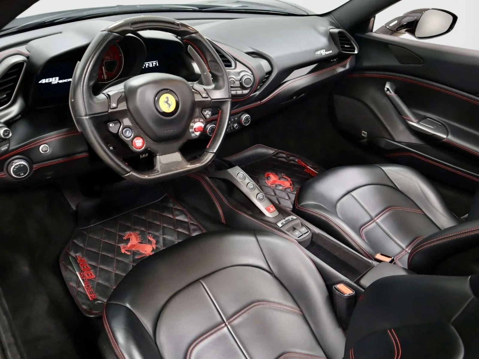 Used 2019 Nero Ferrari  image 22