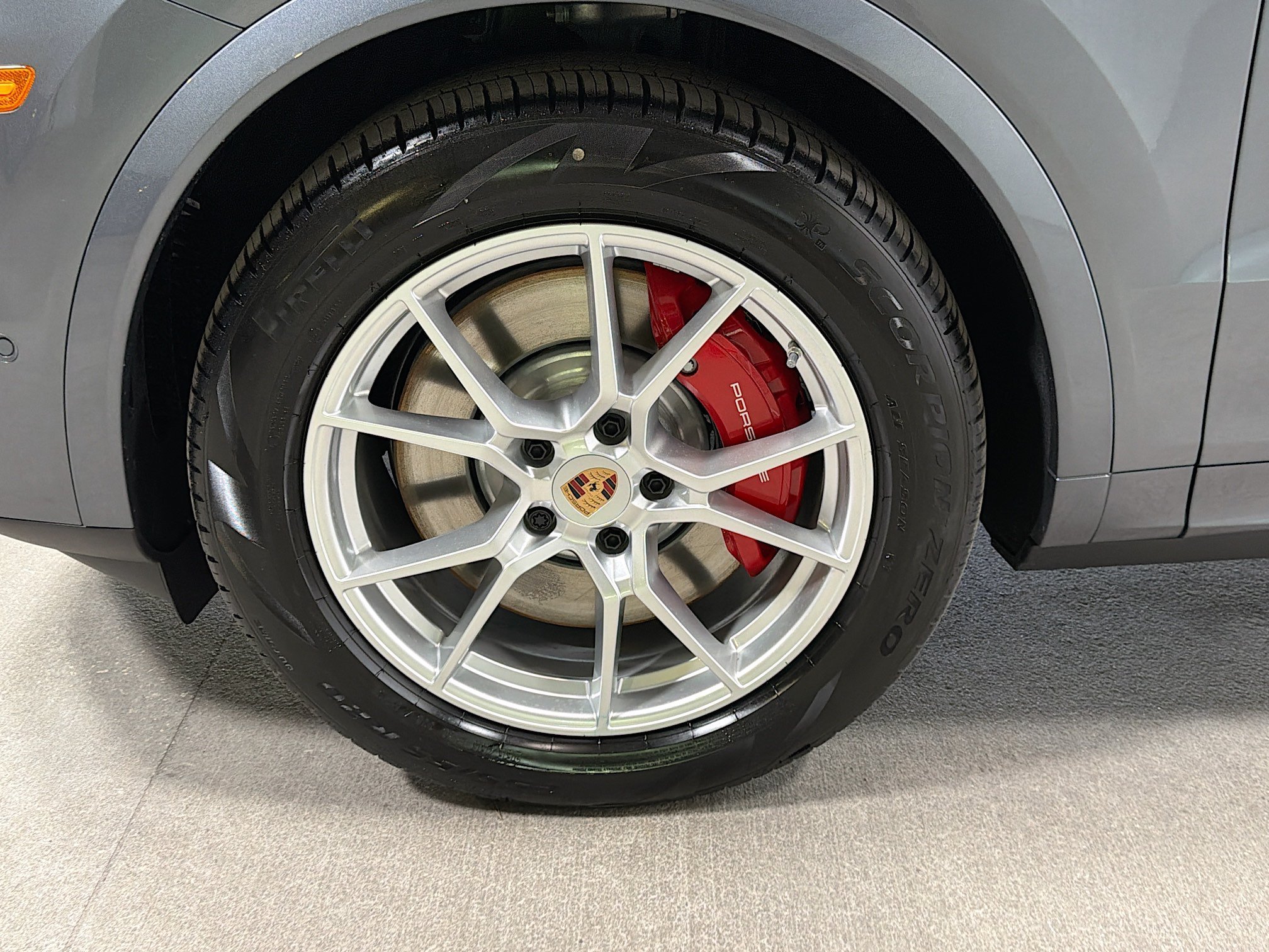 New 2026 Vanadium Grey Metallic Porsche S image 41