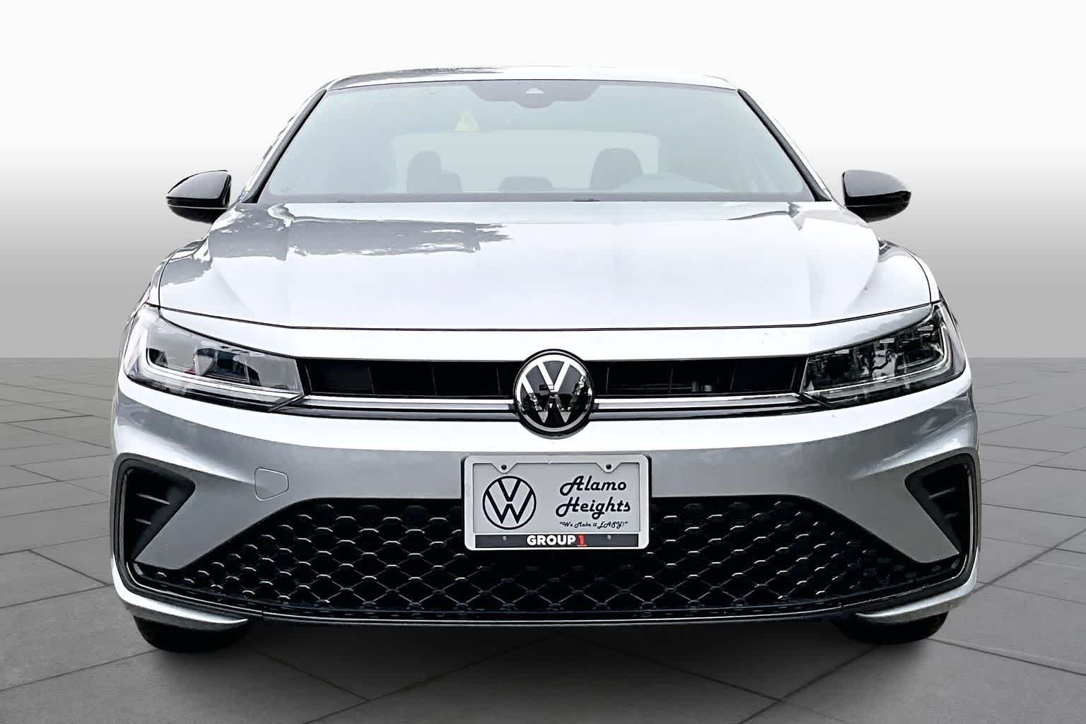 New 2026 Pyrite Silver Metallic Volkswagen 1.5T Sport image 3