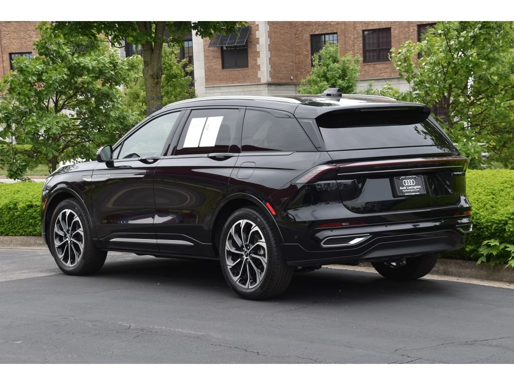 Used 2024 INFINITE BLACK MET CC Lincoln Reserve image 6