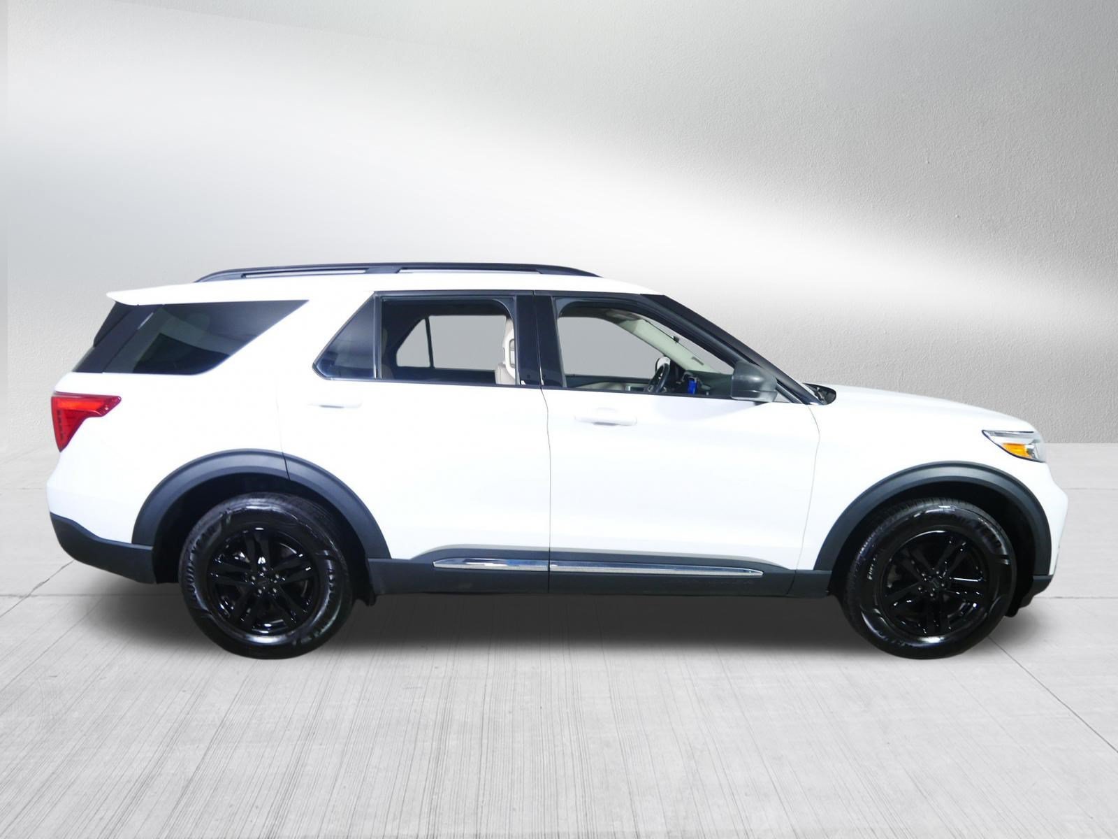 2023 Ford Explorer XLT - Photo 8