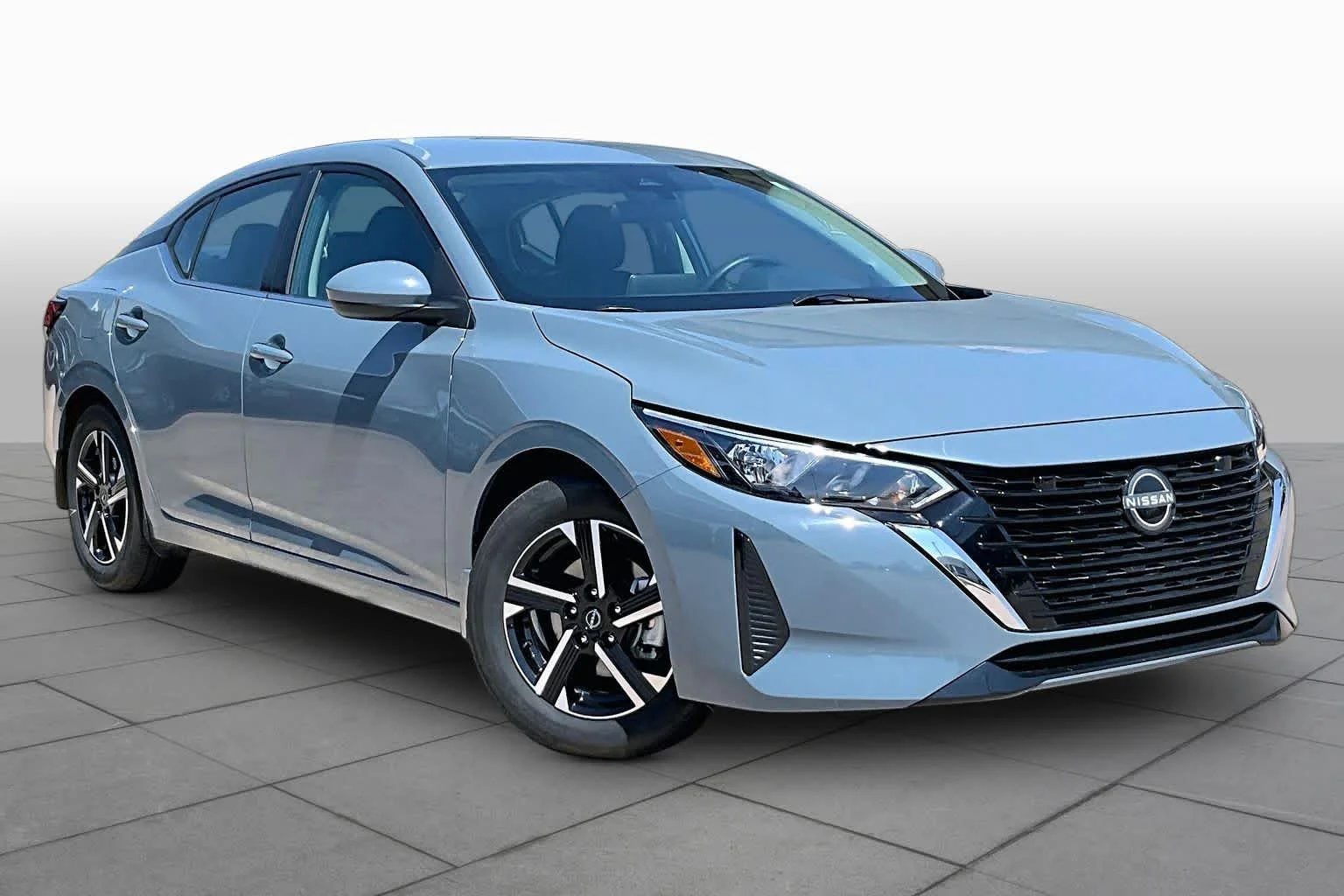 Certified Used 2025 Atlantic Gray Metallic Nissan SV image 3