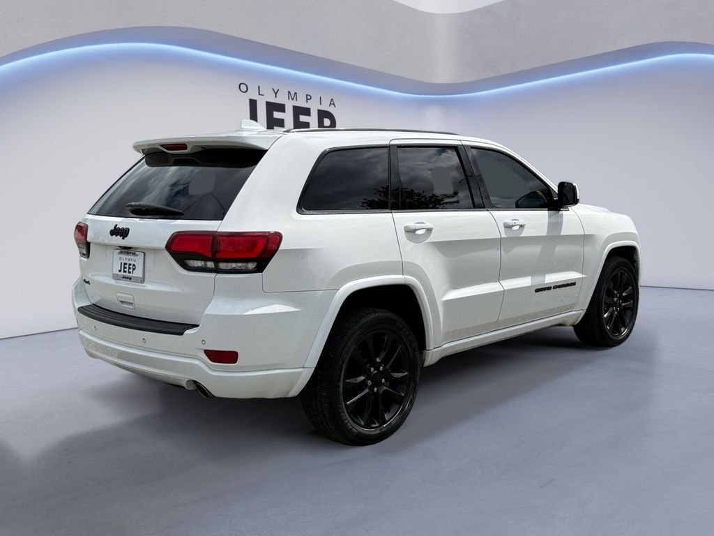 Used 2021 White Jeep Laredo X image 6