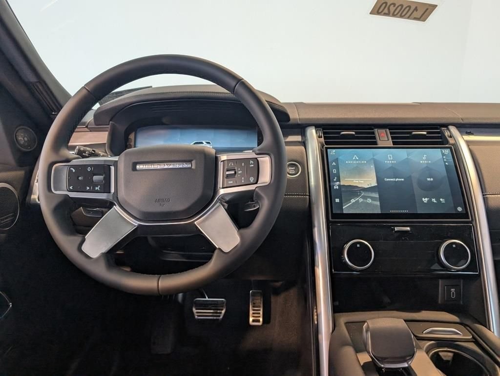 2026 Land Rover Discovery Gemini Edition - Photo 14
