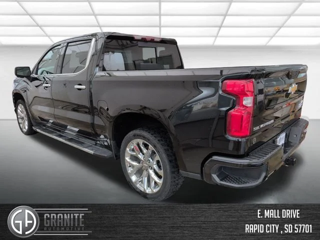 Used 2021 Black Chevrolet High Country image 4