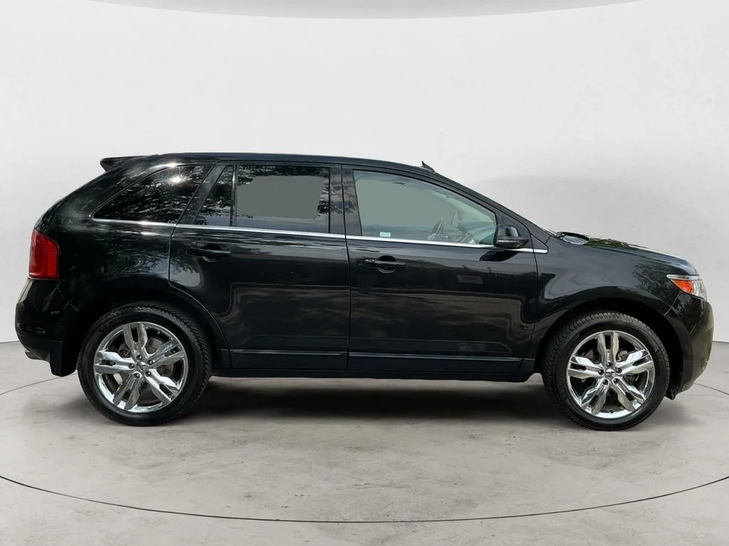 Used 2014 Black Ford Limited image 4