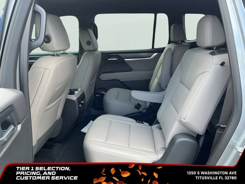 New 2026 Sterling Metallic GMC Elevation image 27