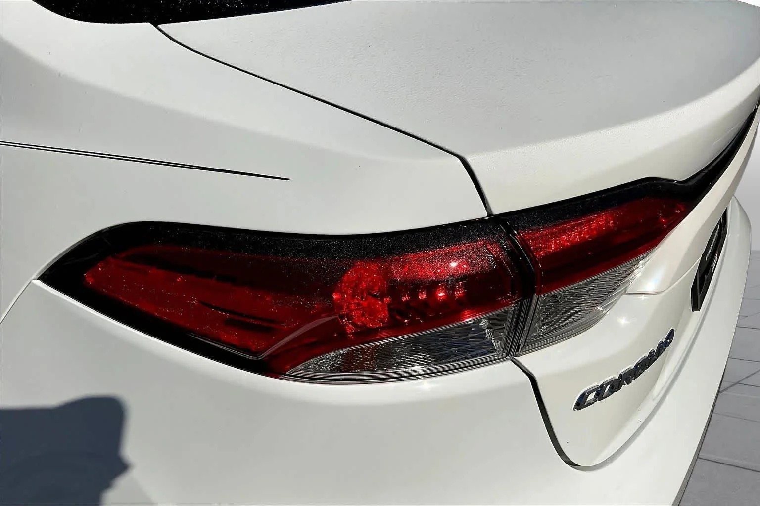 Used 2023 Ice Cap Toyota LE image 28