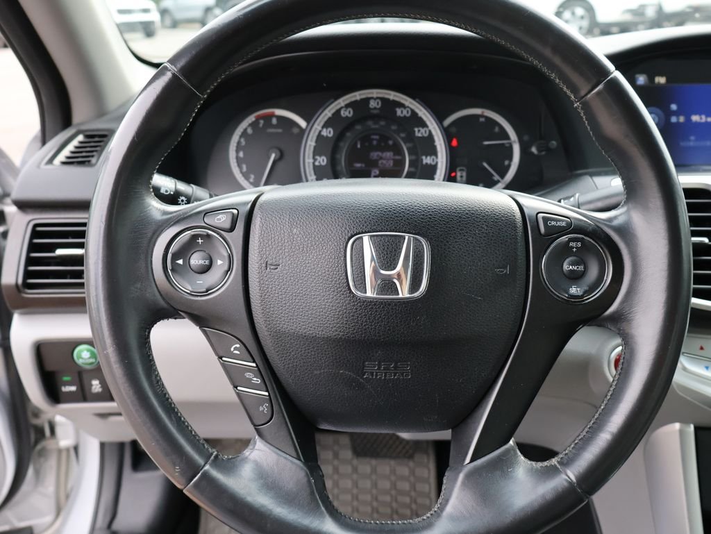 Used 2013  Honda EX-L image 27