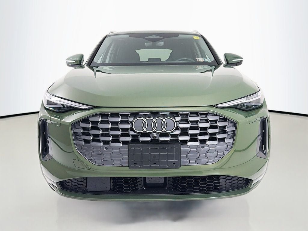 Used 2025 District Green Metallic Audi Premium Plus 2.0 TFSI quattro image 2