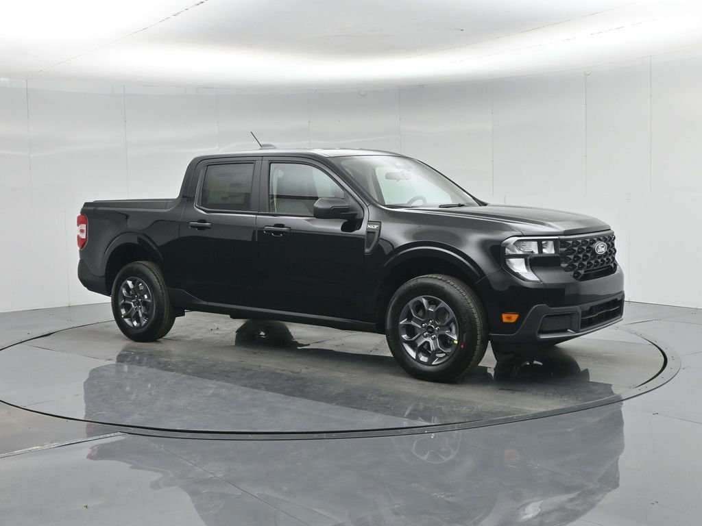 New 2026 Shadow Black Ford XLT image 23