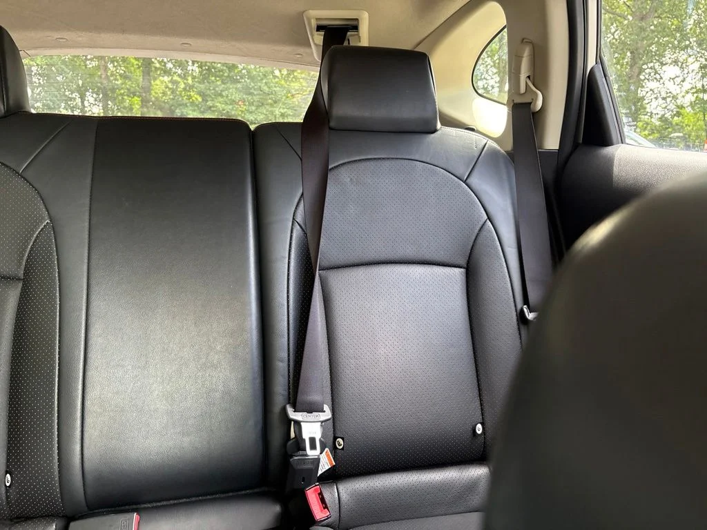Used 2012 Silver Nissan SL image 14